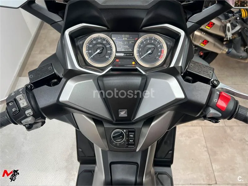 Honda Forza 350 – Vista 7