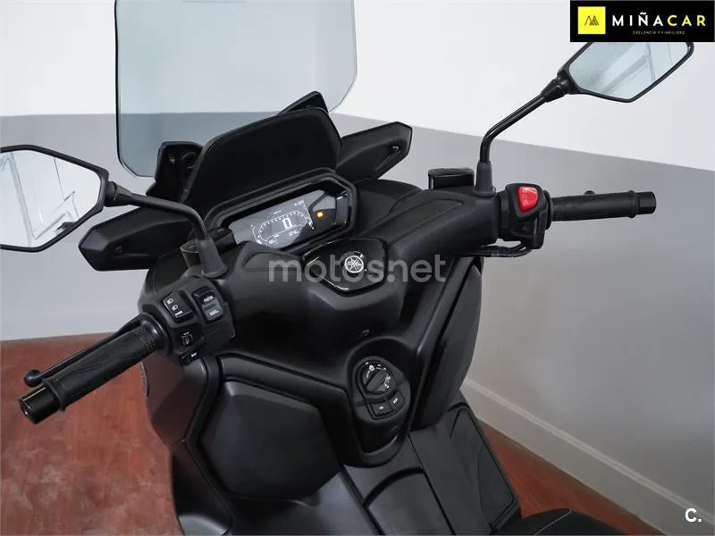 Yamaha XMAX 300 – Vista 5