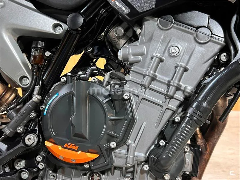 KTM 790 – Vista 17