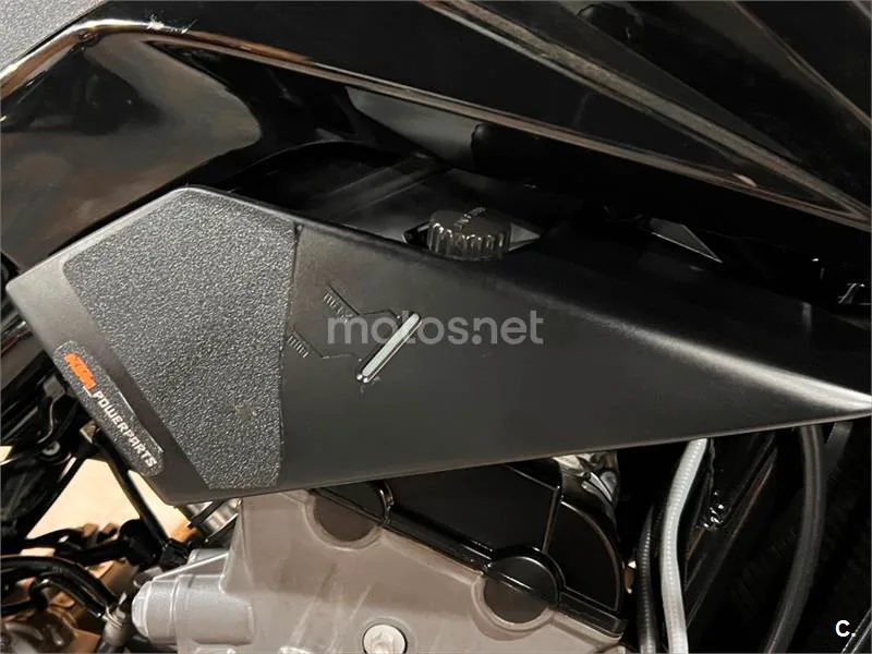 KTM 790 – Vista 20