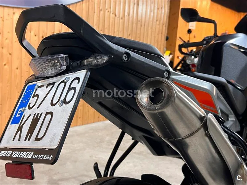 KTM 790 – Vista 26