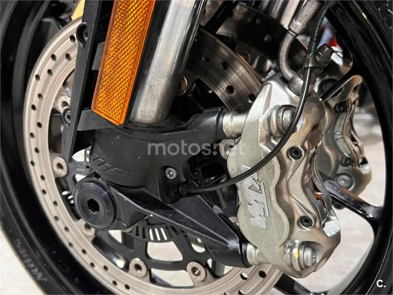 KTM 790 – Vista 40