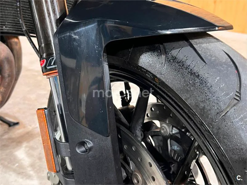 KTM 790 – Vista 9