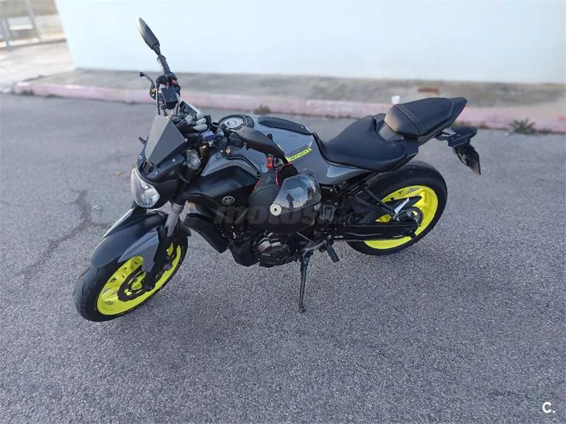 Yamaha MT-07 – Vista 5