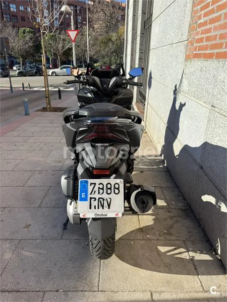 Honda Forza 125 – Vista 3