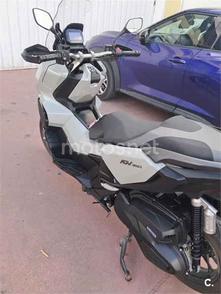 Honda ADV 350 – Vista 4