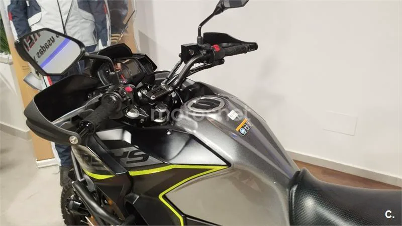 Kawasaki Versys-X 300 – Vista 37