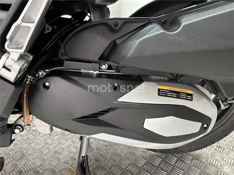 Cyclone RT 1 – Vista 22