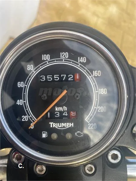 Triumph Scrambler EFI – Vista 3
