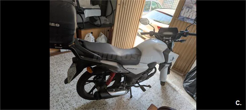 Honda CB 125 – Vista 4