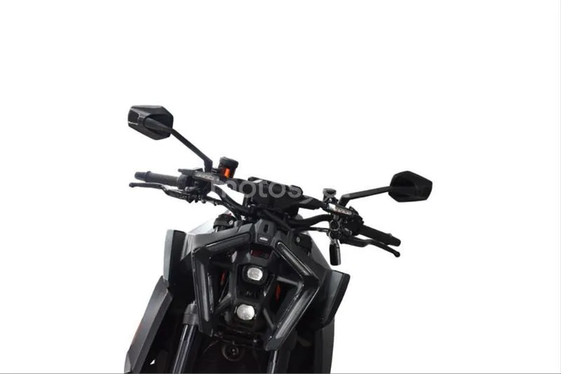 KTM 1390 Super Duke R – Vista 8