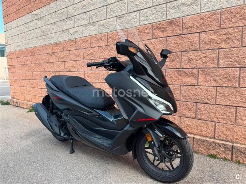Honda Forza 350 - Vista 5