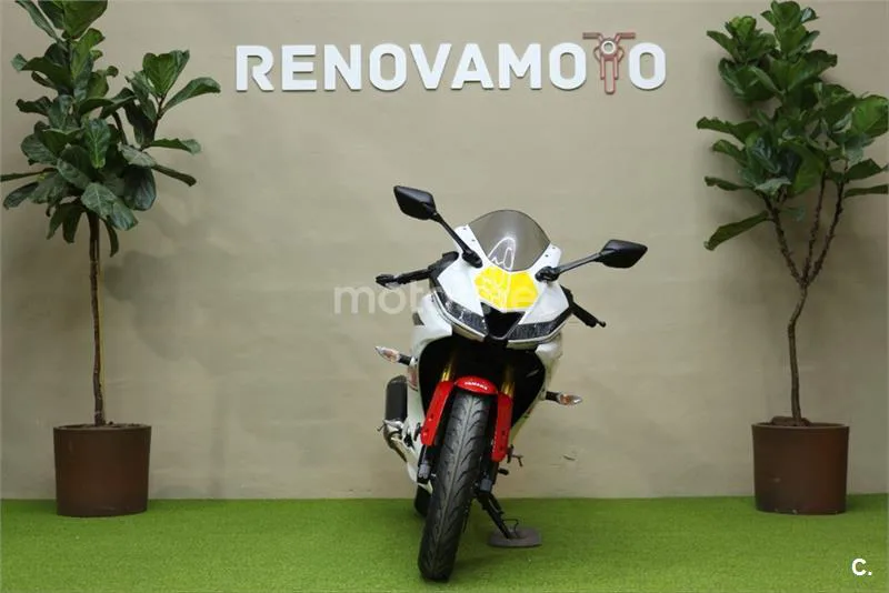 Yamaha R125 – Vista 5