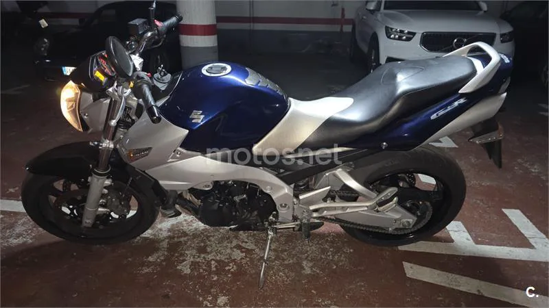 Suzuki GSR 600 – Vista 2