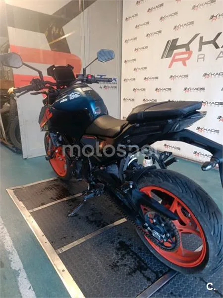 KTM 125 – Vista 5