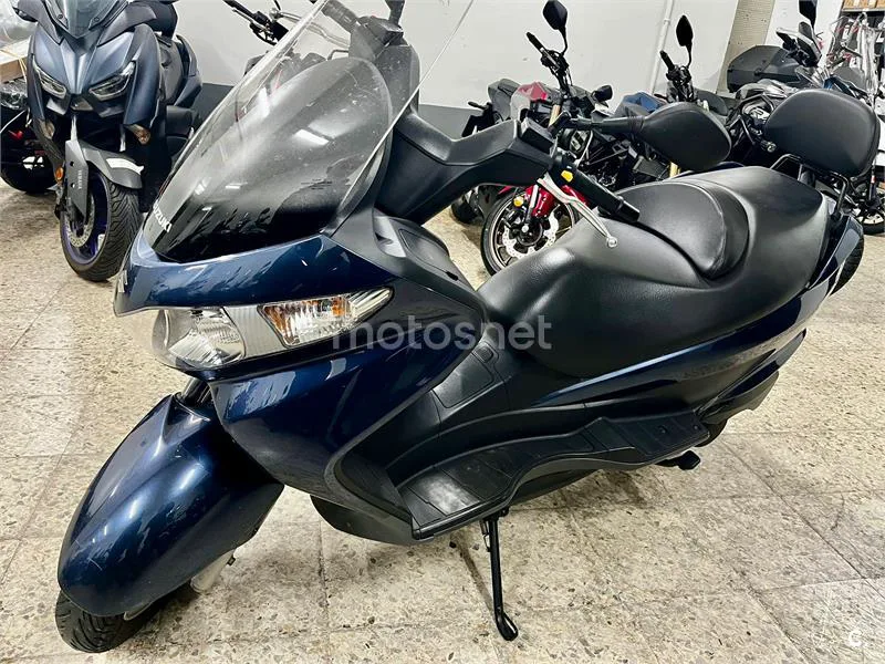 Suzuki Burgman 125 – Vista 4