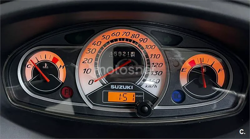 Suzuki Burgman 125 – Vista 6