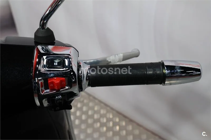 Vespa GTS 310 E5+ – Vista 9