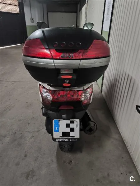 Kymco Super Dink 125i – Vista 4