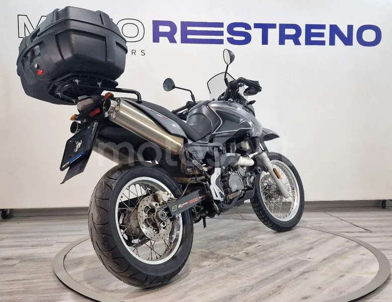 Aprilia Pegaso 650 – Vista 8