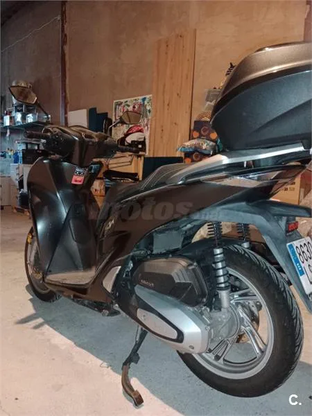 Honda SH125i – Vista 6