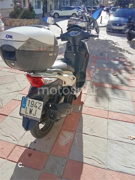 SYM Symphony 125 – Vista 3