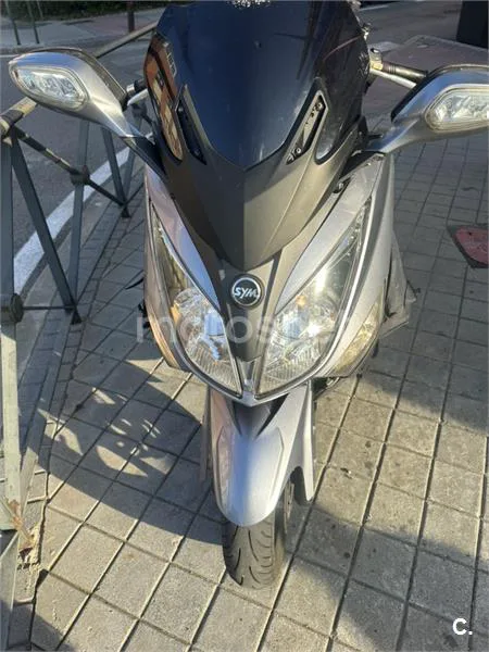 SYM Joymax 300 – Vista 5