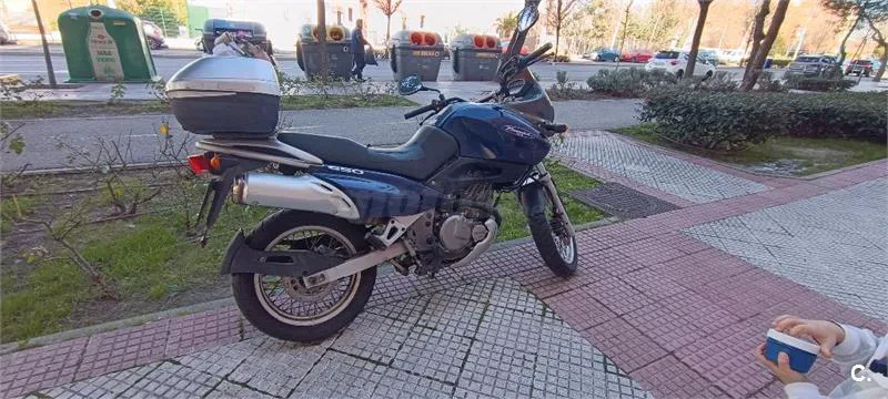Suzuki XF 650 Freewind – Vista 4