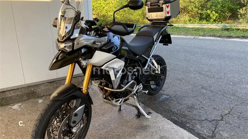 Triumph Tiger 900 – Vista 2