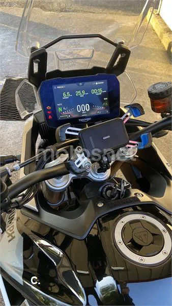 Triumph Tiger 900 – Vista 5