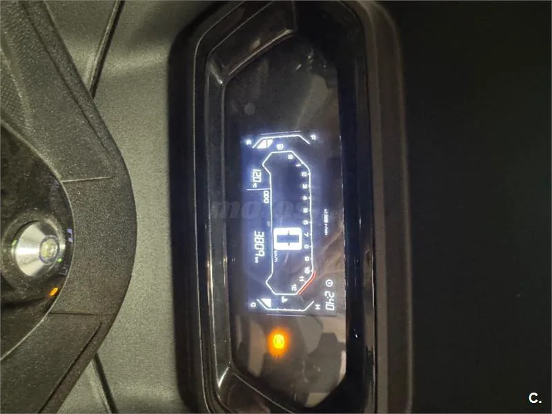 Yamaha XMAX 125 – Vista 7