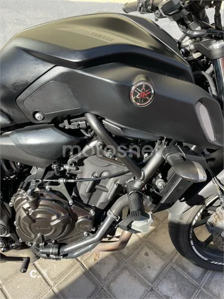 Yamaha MT-07 – Vista 9