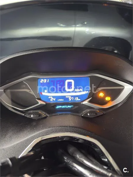 Honda PCX 125 – Vista 12
