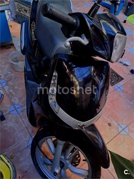 Peugeot TWEET 125 – Vista 2