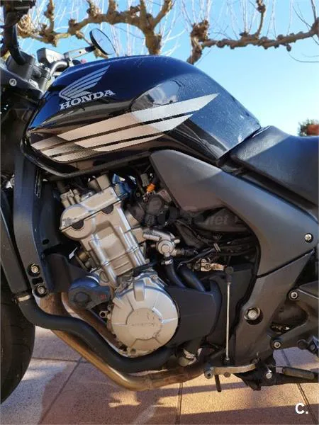 Honda CBF 600N – Vista 7