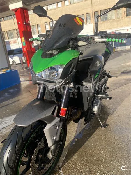 Kawasaki Z 900 – Vista 6