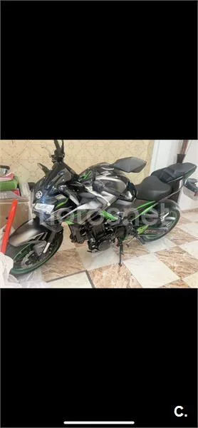 Kawasaki Z 900 – Vista 8