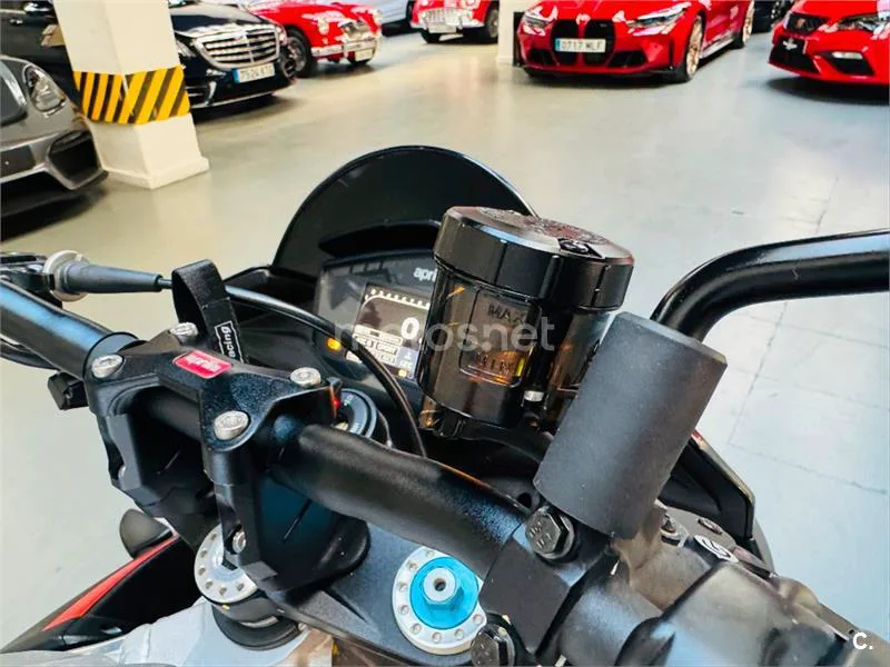 Aprilia Tuono V4 1100 Factory – Vista 13