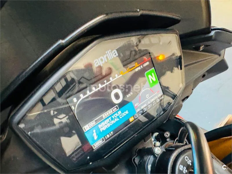 Aprilia Tuono V4 1100 Factory – Vista 16
