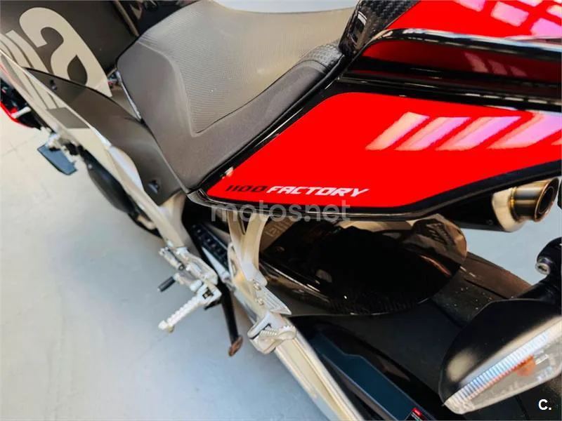 Aprilia Tuono V4 1100 Factory – Vista 6