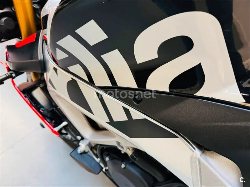 Aprilia Tuono V4 1100 Factory – Vista 7