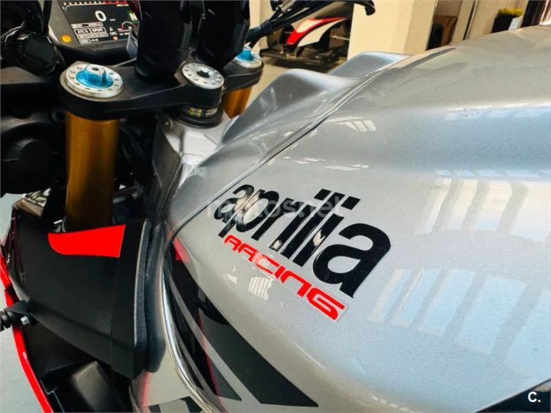 Aprilia Tuono V4 1100 Factory – Vista 8