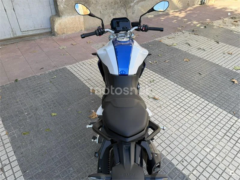 BMW F 900 R – Vista 3