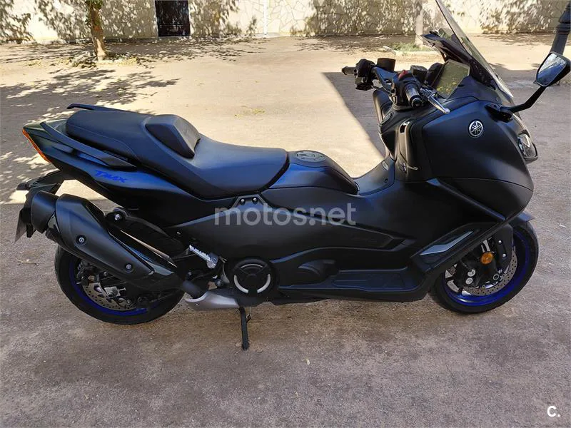 Yamaha TMAX – Vista 5