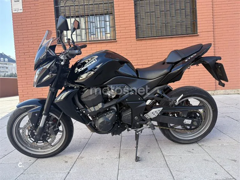 Kawasaki Z 750 – Vista 2