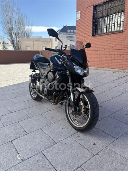 Kawasaki Z 750 – Vista 4