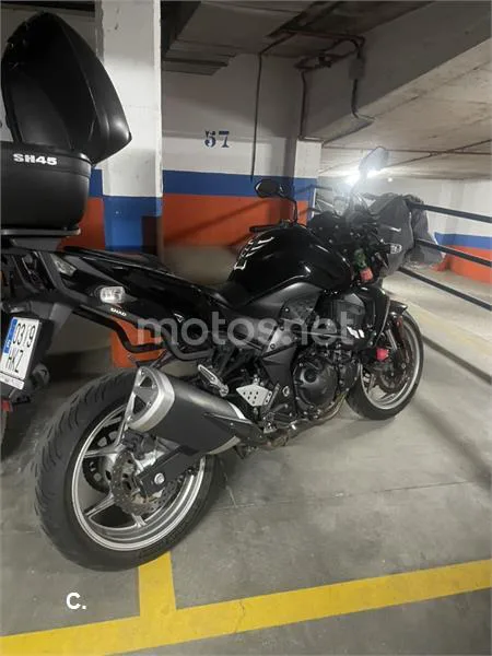 Kawasaki Z 750 – Vista 8