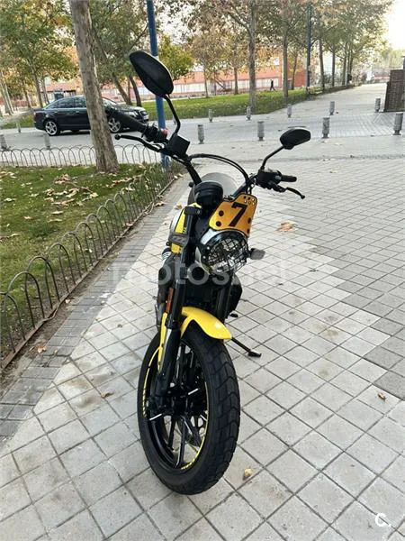 Ducati Scrambler – Vista 3