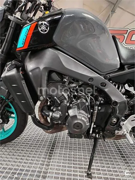 Yamaha MT-09 – Vista 19