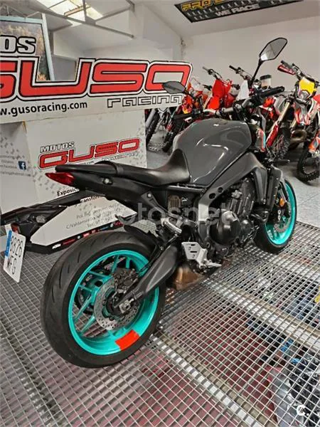 Yamaha MT-09 – Vista 3